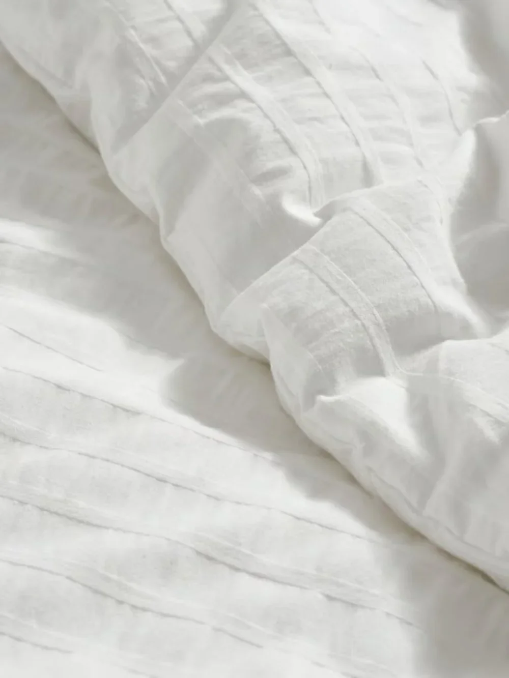 Ikea Ofelia Vass King Duvet Cover and Shams